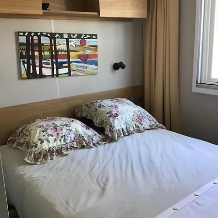 Mh 557 Confort 40m2 3ch Dont Parentale 2 Salles De Bain Avec Vue Sur Foret Dans 4 Etoiles مكان تخييم