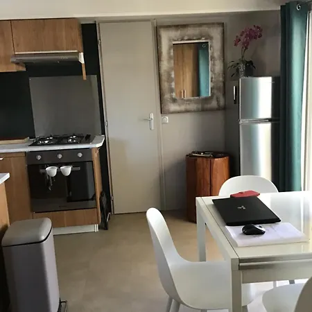 مكان تخييم Mh 557 Confort 40m2 3ch Dont Parentale 2 Salles De Bain Avec Vue Sur Foret Dans 4 Etoiles سان جوليان-أون-بورن