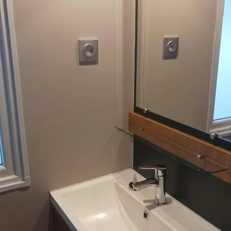 Mh 557 Confort 40m2 3ch Dont Parentale 2 Salles De Bain Avec Vue Sur Foret Dans 4 Etoiles مكان تخييم *