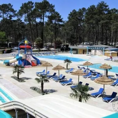 Campsite Mh 557 Confort 40m2 3ch 2 Sdb En Lisiere De Foret Dans 4 Etoiles